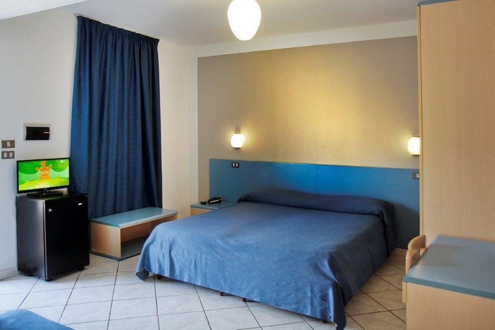 Marina Living Rooms & Pool